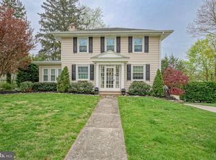 4 Lincoln Ter, Moorestown, NJ 08057