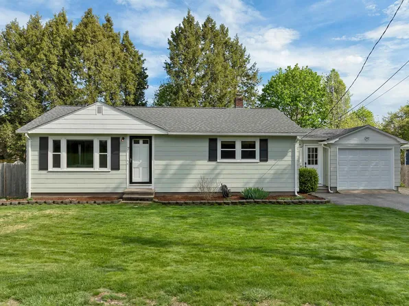 7 Pleasant Street, Merrimack, NH 03054