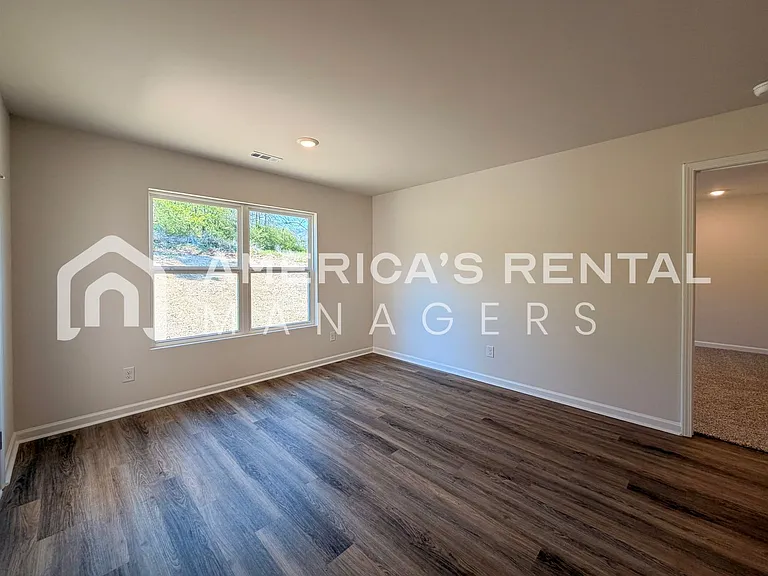 9908 Sequoyah Cove Dr SE — Photo 22