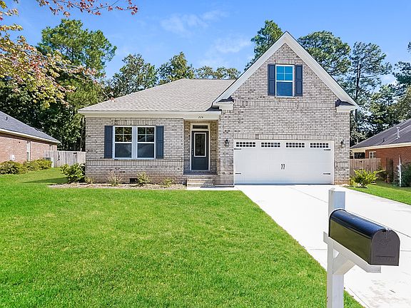 2nd image of 224 Bainbridge Dr