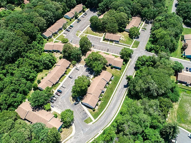 Pleasant Acres — Photo 10