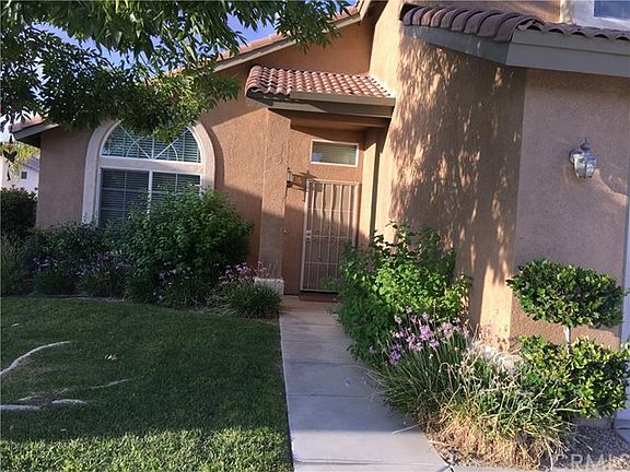 2nd image of 1035 Daniel Ct