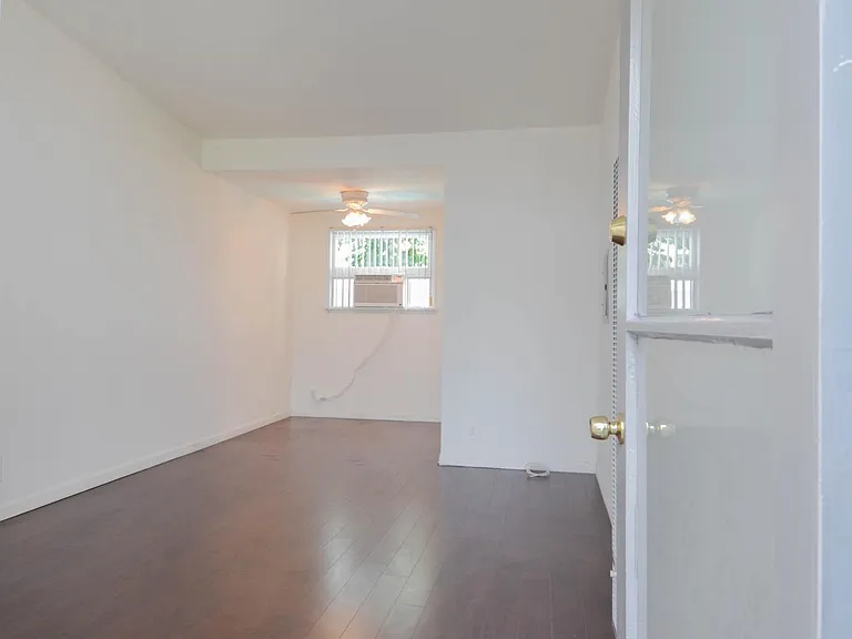 3837 Los Feliz Blvd #9 — Photo 6