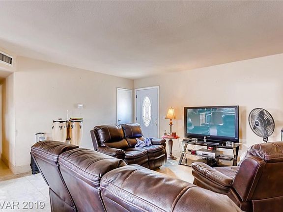5th image of 5080 Andover Dr