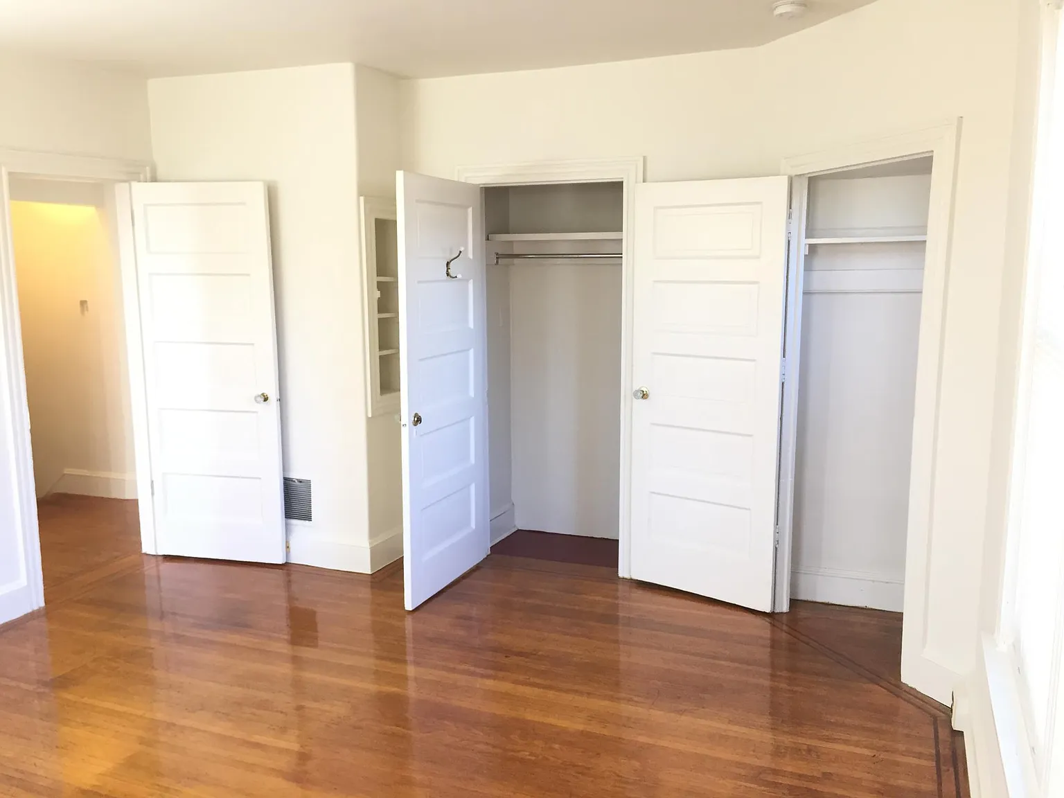 1 bed, 750 sqft, $1,404 — Photo 4