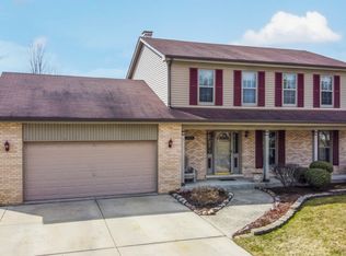 1925 Wellington Rd, Woodridge, IL 60517