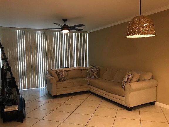 3rd image of 4501 NE 21st Ave APT 314