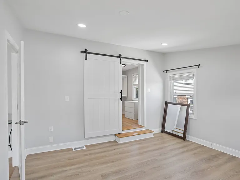 54 Allan Dr — Photo 24
