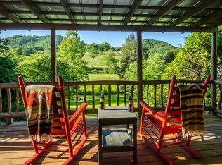 97 Hougie Heaven Ln, Franklin, NC 28734