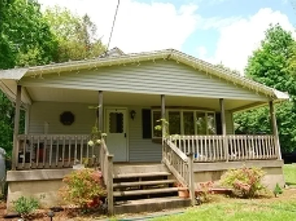 16 S 1st St, Mine Hill, NJ 07803