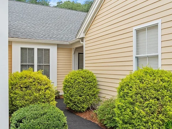 3 Heatherwood Dr #3, Marlborough, MA 01752
