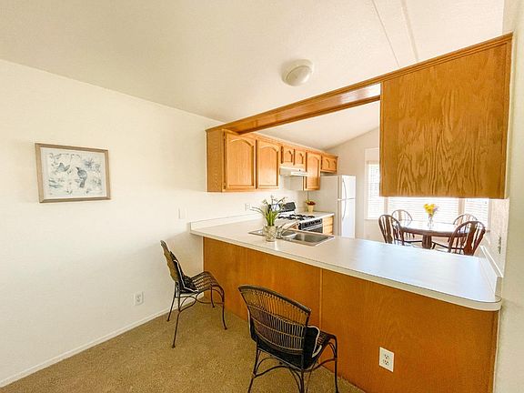 4th image of 510 Saddlebrook Dr #101