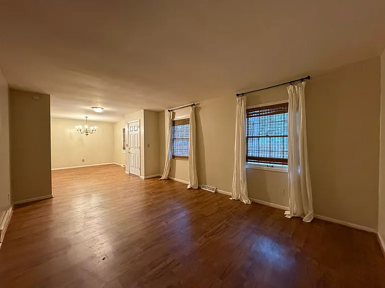 19 Briarcliff Rd SE — Photo 4