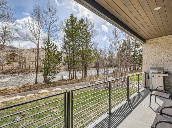 930 Blue River Pkwy #812, Silverthorne, CO 80498