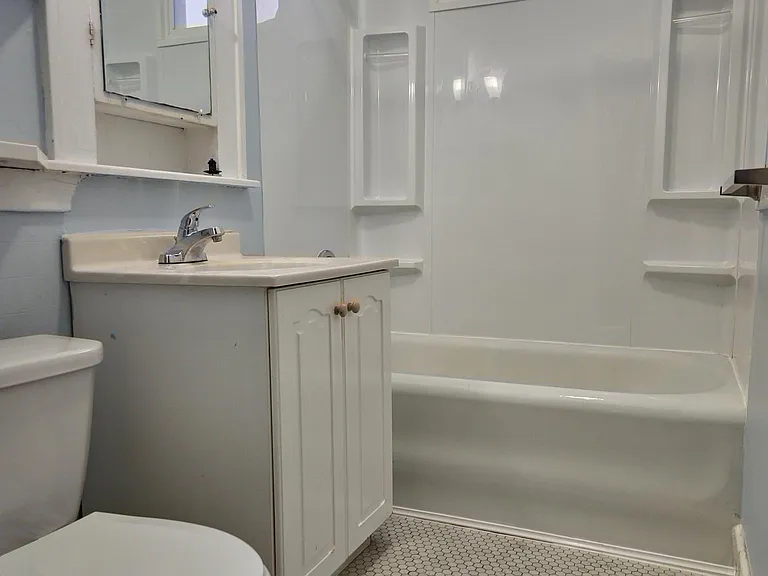 1021-23 Ackerman Ave #2 — Photo 6