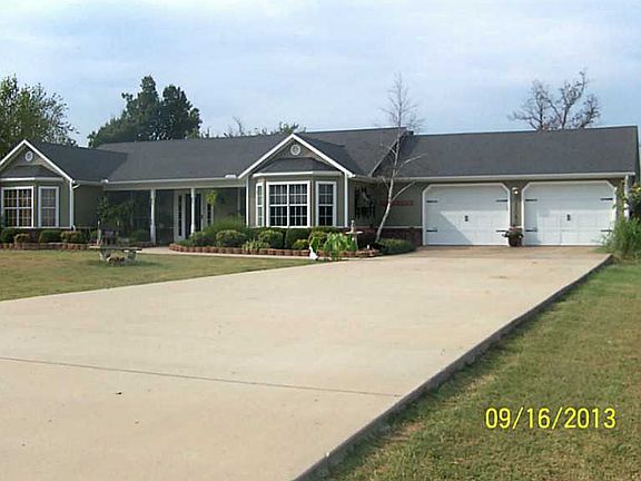 3rd image of 12068 Red Oak Dr #2055