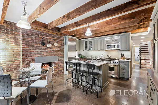 Sold by (Legacy) Elegran | media 27