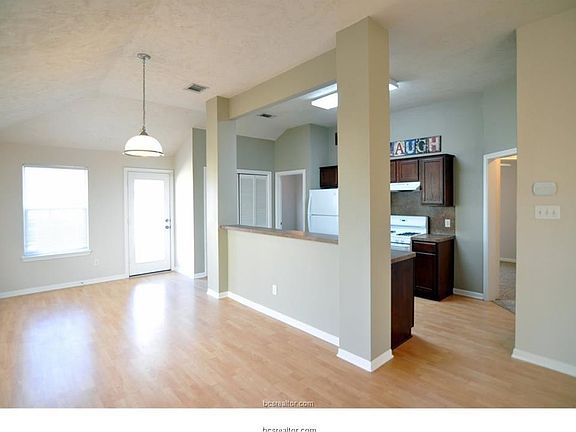 5th image of 1029 Windmeadows Dr