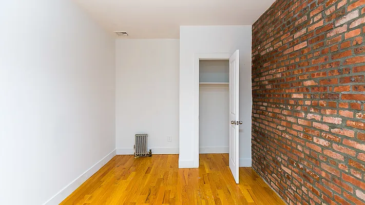 Rented by Nooklyn NYC LLC | media 29