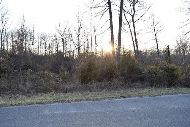 2nd image of 22 Spring Mdws