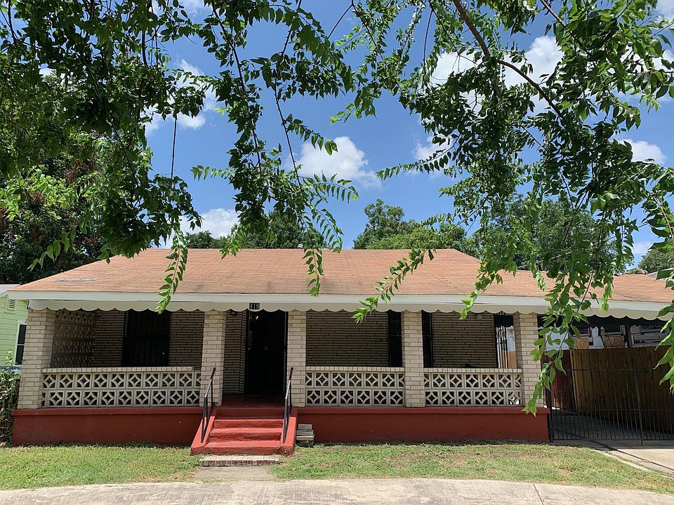 1st image of 419 Roslyn Ave