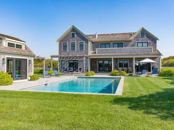 7 Coffin Rd, Nantucket, MA 02554