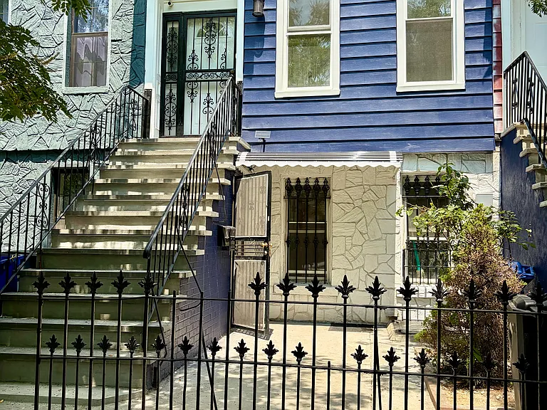 1195 Saint Marks Ave #1 — Photo 8