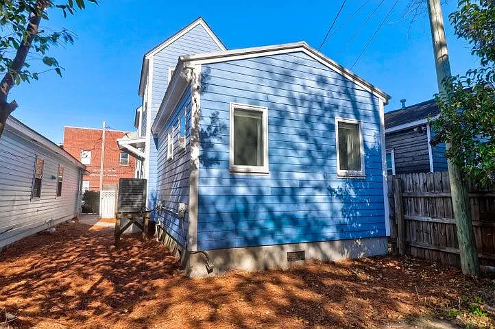 183 Romney St — Photo 20