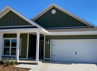 63 Dusky Way, Freeport, FL 32439