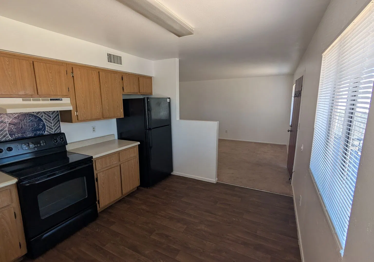 2118 W. Belmont Ave — Photo 3