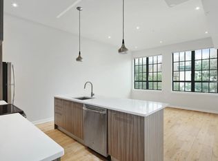 413 S 13th St #304A, Philadelphia, PA 19147