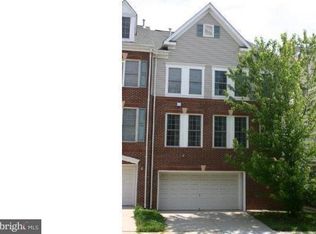 46186 Walpole Ter, Sterling, VA 20165
