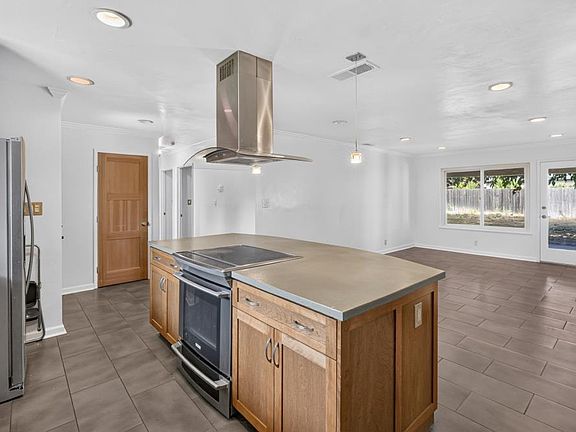 4th image of 1401 Wyant Way
