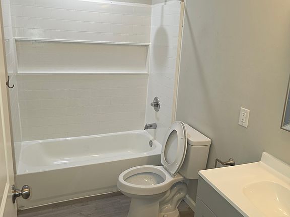 2nd image of 2543 Massey St