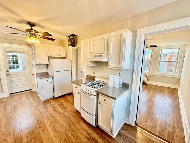 213 Hanover St #5 — Photo 9