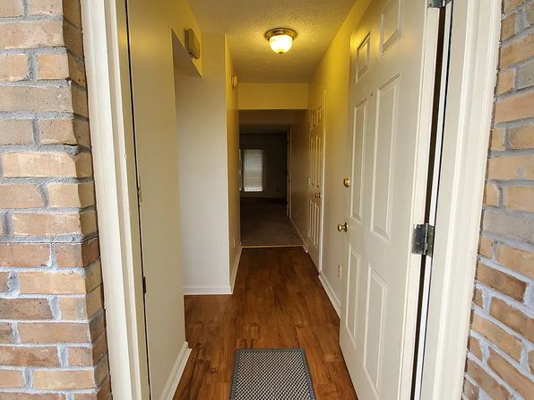 49 Alderman Dr #122