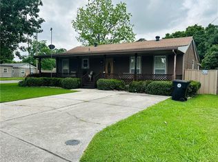 319 Huntlee Dr, New Orleans, LA 70131