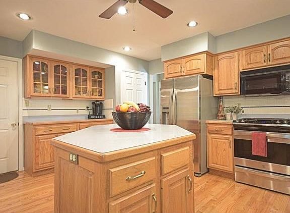 5th image of 15926 Woodlet Park Ct