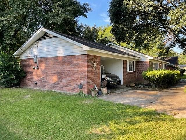 2nd image of 1225 Wayside Dr