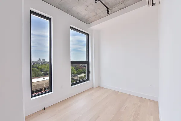 Rented by Compass | media 29