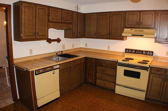 3rd image of 120 Fairhaven Dr
