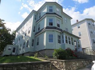 89 Gage St, Worcester, MA 01605