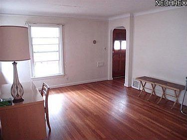 2nd image of 881 Quarry Dr