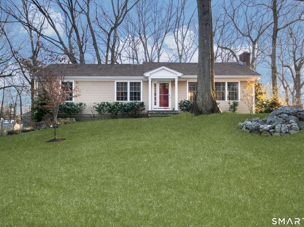 16 Lawn St