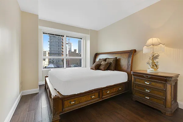 Rented by Engel & Völkers New York City | media 10