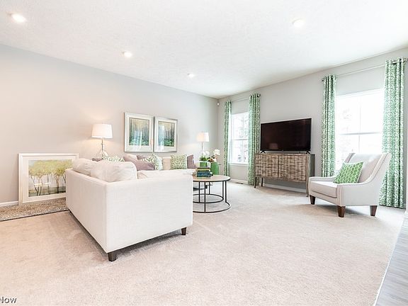 3rd image of 1626 Cypress Ct