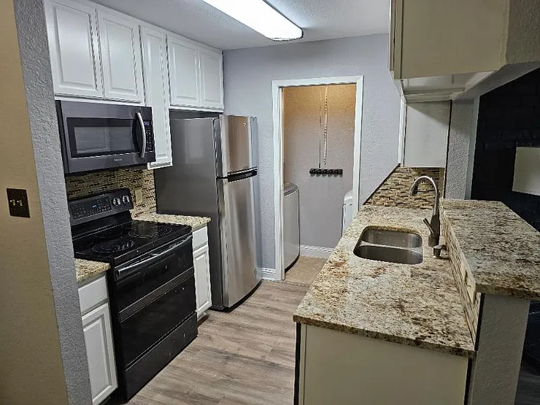 2500 E Park Blvd #-2 — Photo 7