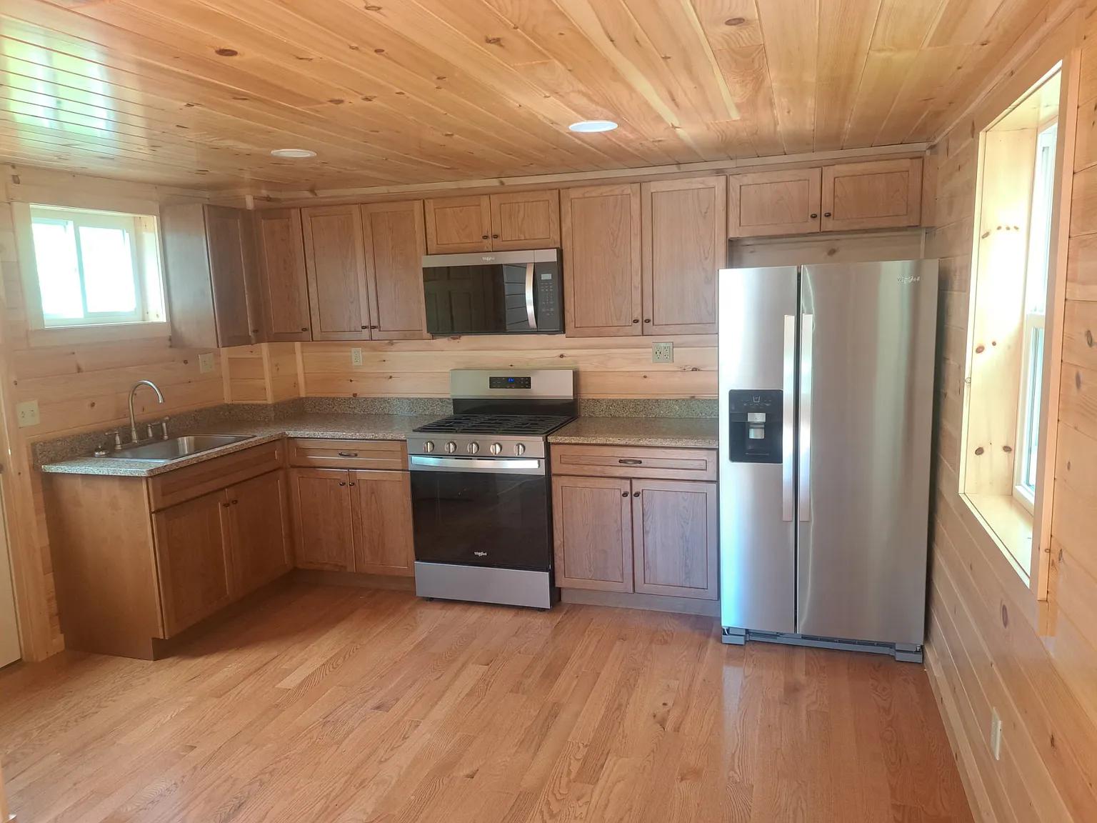 1 bed, 560 sqft, $1,500 — Photo 3