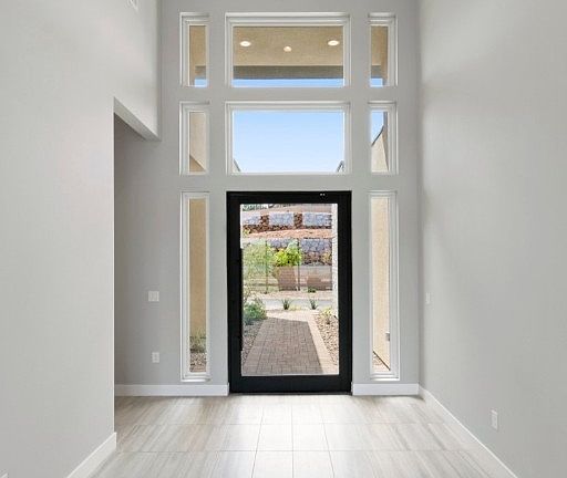 5th image of 104 Tre Pietre St