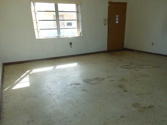 4th image of 4290 NW 168th Ter